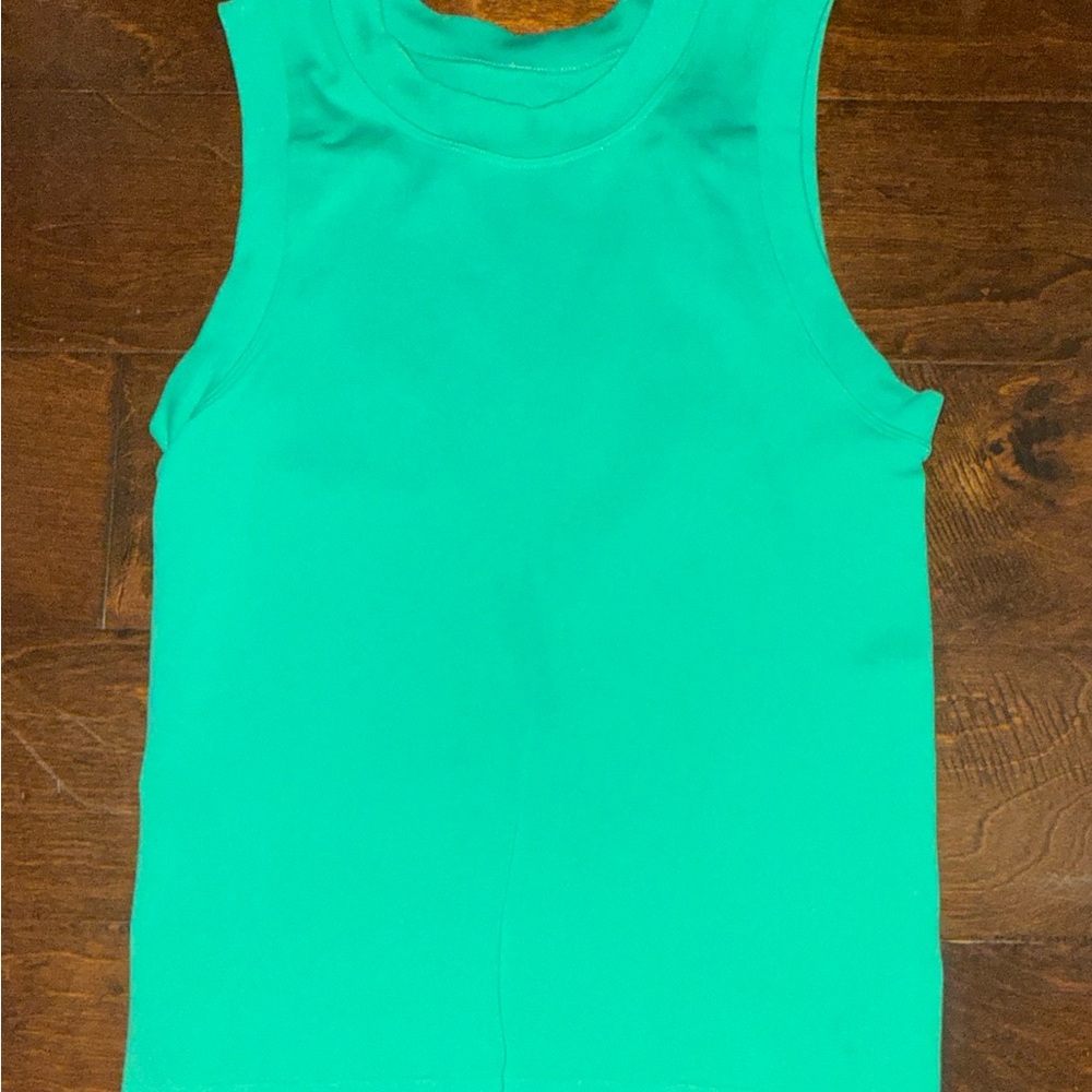 DYNAMIC tank top